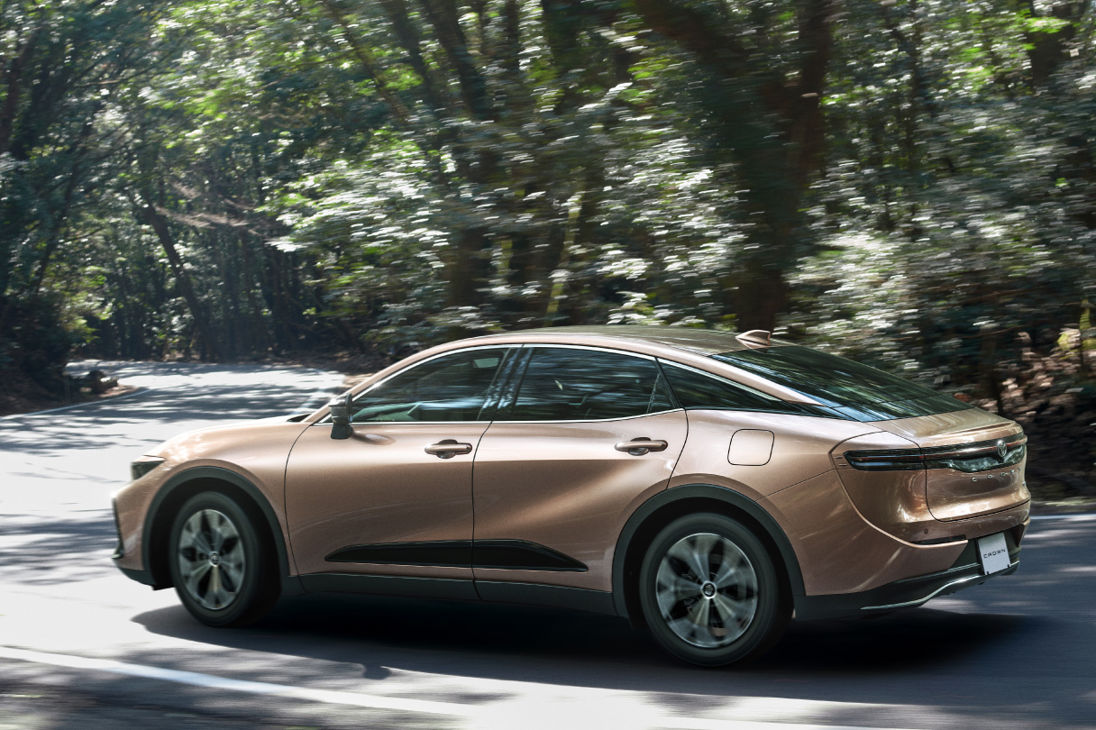 crowncrossover_performance_img06